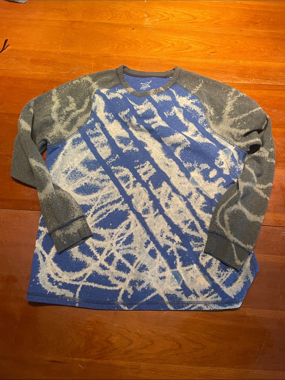 Blue and Gray Abstract-Print Crewneck Sweatshirt